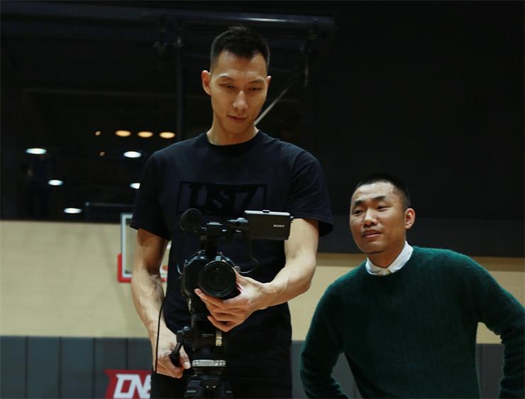 搭伙！“小黑”董礫拿1500萬元與易建聯和王仕鵬合伙創業 