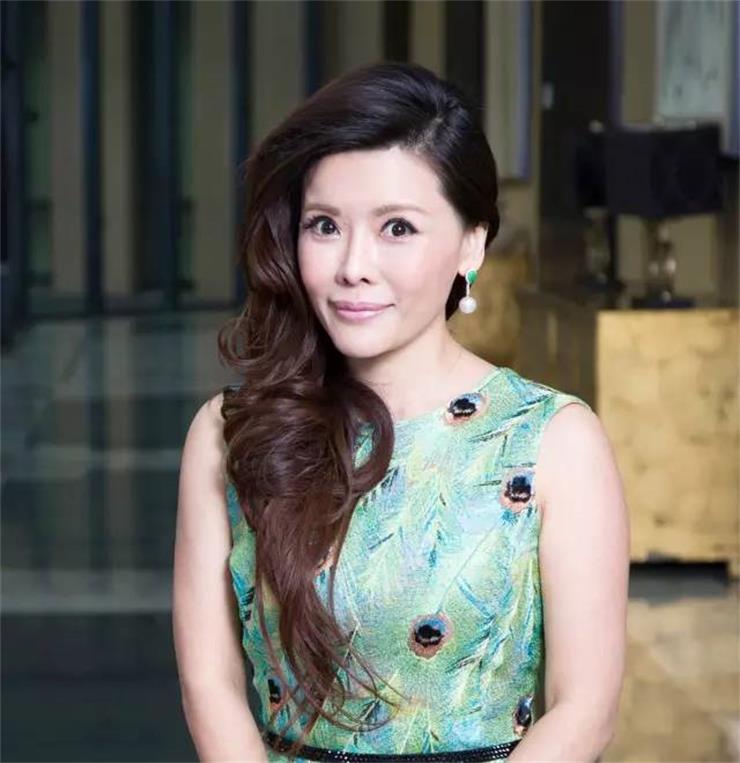 粉紅領導力，來看看體育商業世界中的這20位女性 