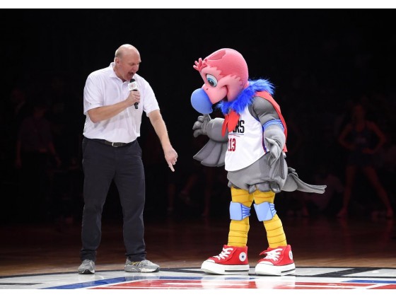 富哥專(zhuān)欄：被侃爺吐槽的快船吉祥物，給CBA帶來(lái)了哪些啟示？ 