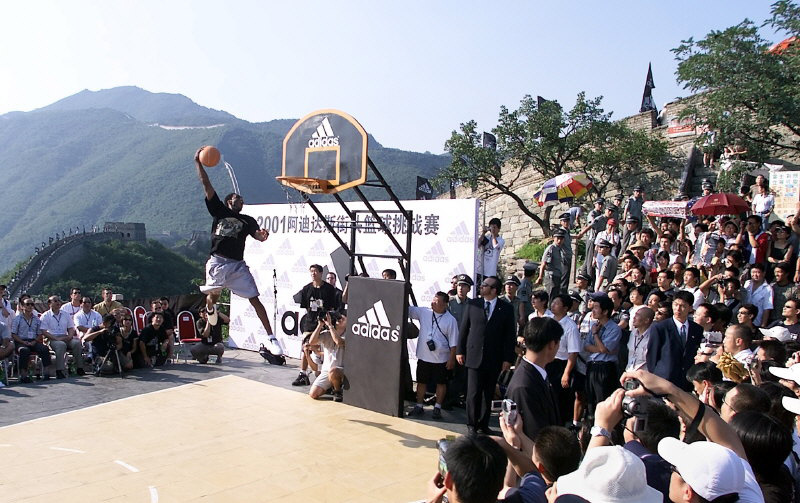 科比生涯總收入6.8億美元創紀錄，他是如何賺到這些錢的？ 