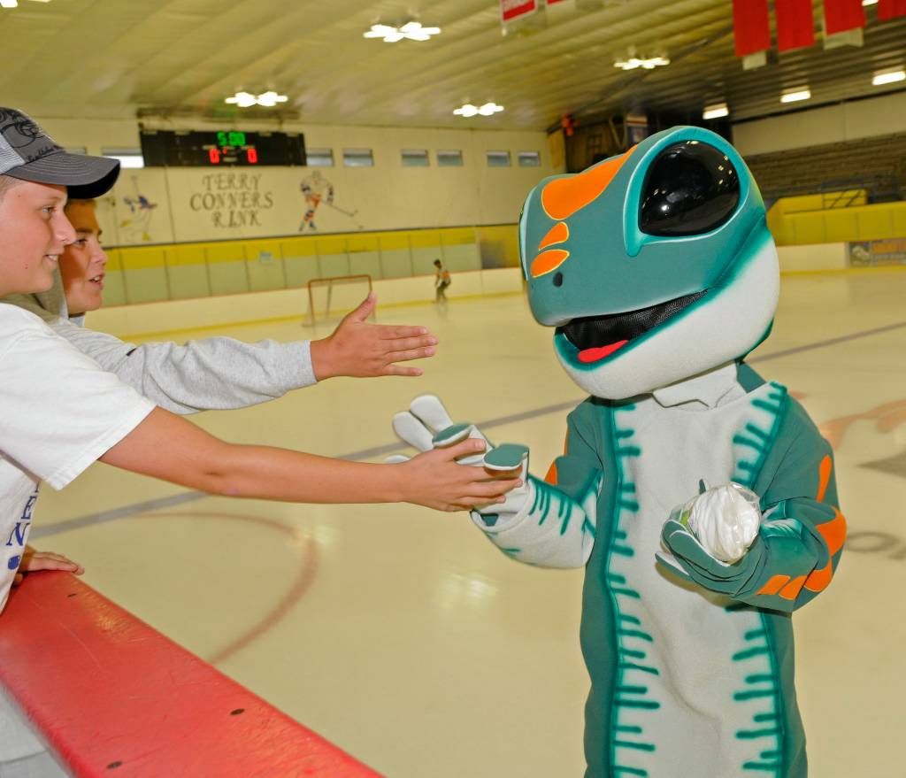 DEAL第019期：UA簽約迪拜馴馬場，MCS拿下中超轉播版權 