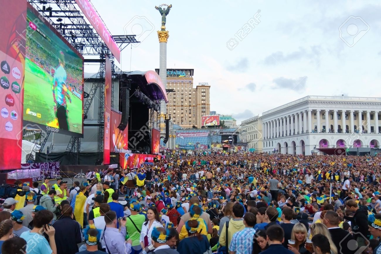 DEAL第020期：中超版權賣到了巴西，拜仁慕尼黑簽約寶潔 