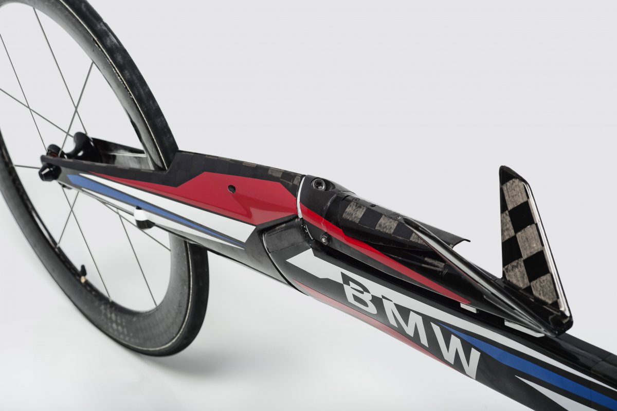 美國殘奧會擁有了一架“宇宙飛船”，看看寶馬怎么做到的？ 