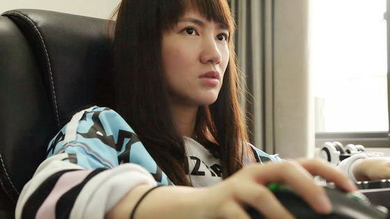 周奕專欄 ：Ruru，一個(gè)孤獨(dú)的電競(jìng)女強(qiáng)人 