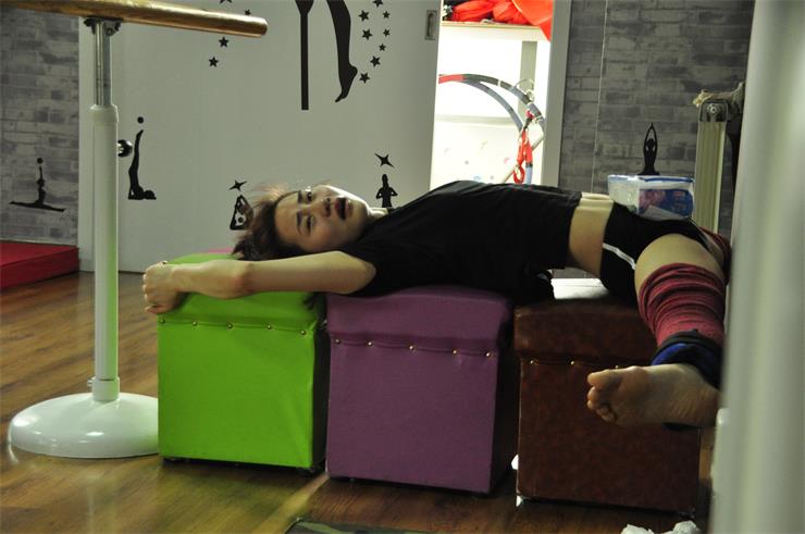 越漂越白的鋼管舞，會是體育產業的好生意嗎？ 