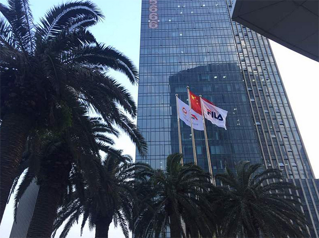 韓牧專欄:使用國旗國徽已經7年的安踏，要的只是生意上的成功嗎？ 