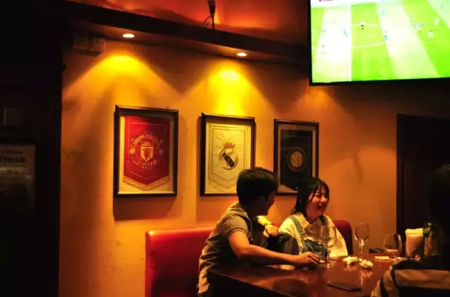 歐洲杯要來了，專做球迷生意的體育酒吧們還好嗎？ 