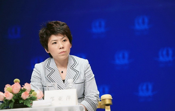 鄧亞萍宣布進軍體育創業僅3天，她就現身第八屆海峽論壇 