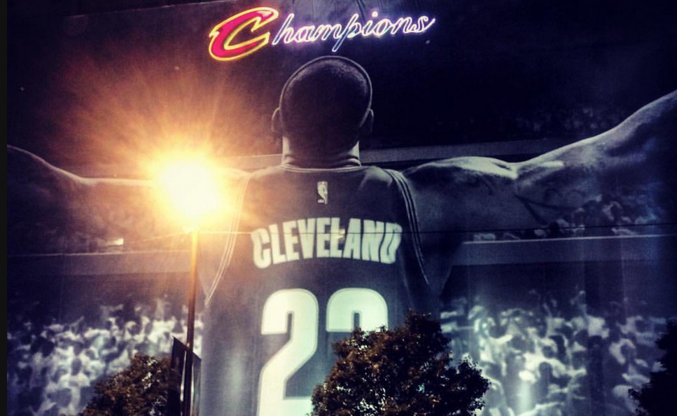 體育商業視角滾動播報總決賽：騎士奪冠克利夫蘭預計收2億美元 