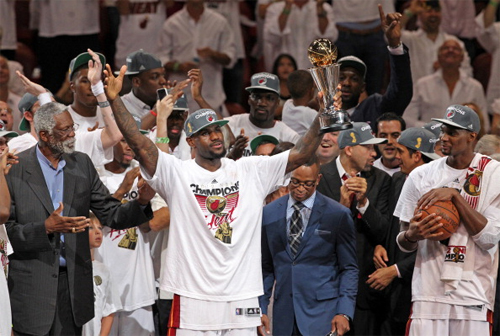 馬駿專欄：衰敗的克利夫蘭，需要詹姆斯的淚花 